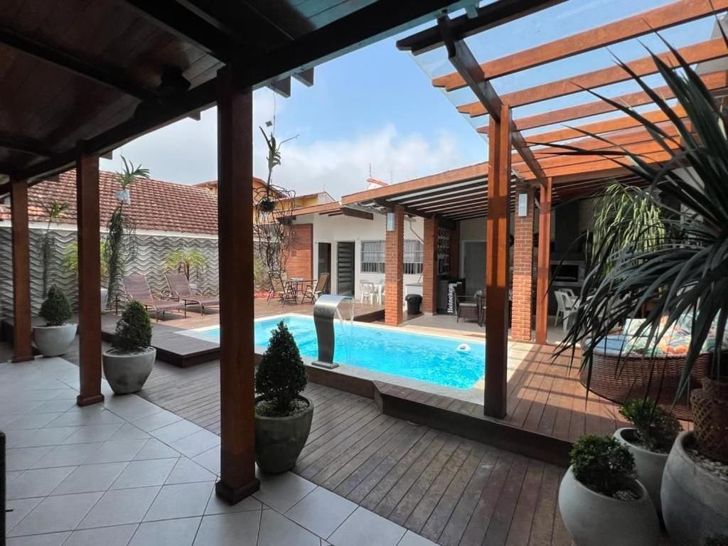 Casa Agradavel Com Piscina, A Poucos Passos Da Praia Peruíbe Exteriér fotografie