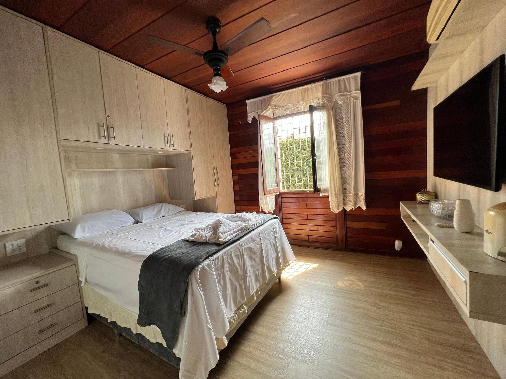 Casa Agradavel Com Piscina, A Poucos Passos Da Praia Peruíbe Exteriér fotografie