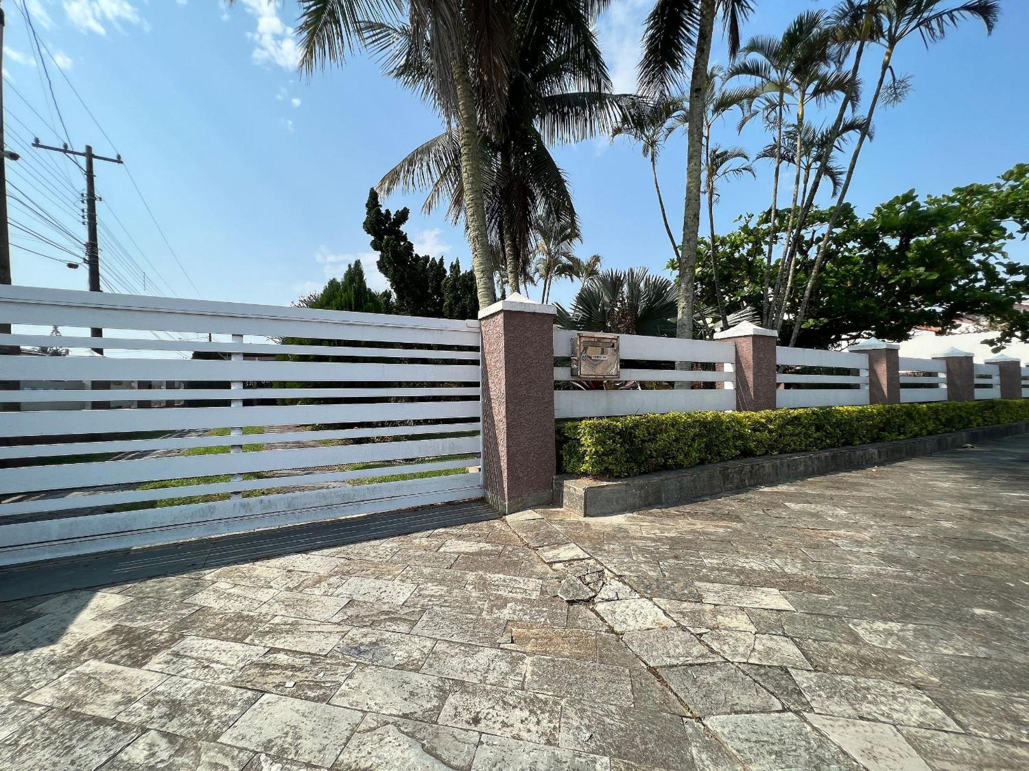 Casa Agradavel Com Piscina, A Poucos Passos Da Praia Peruíbe Exteriér fotografie