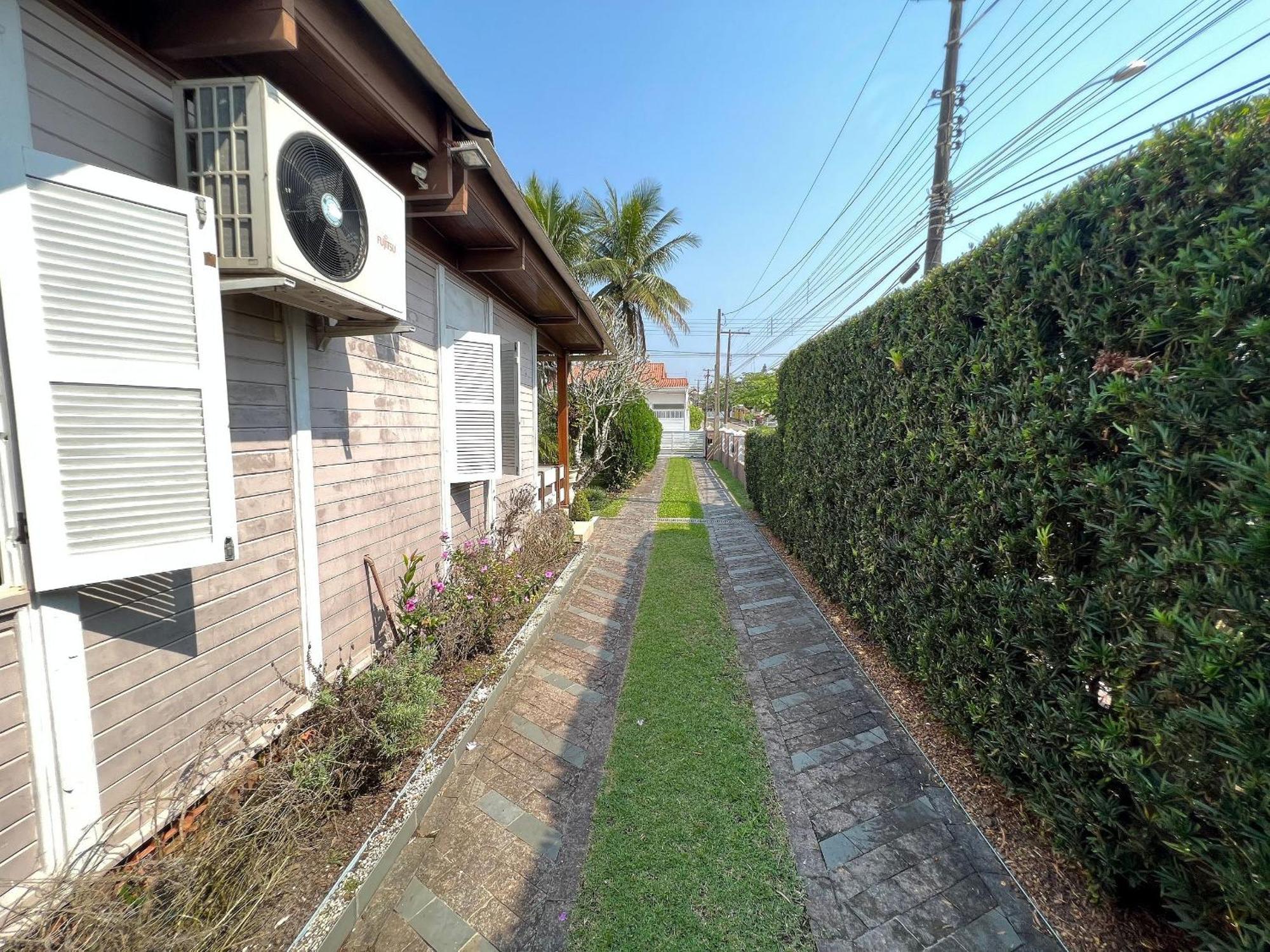 Casa Agradavel Com Piscina, A Poucos Passos Da Praia Peruíbe Exteriér fotografie